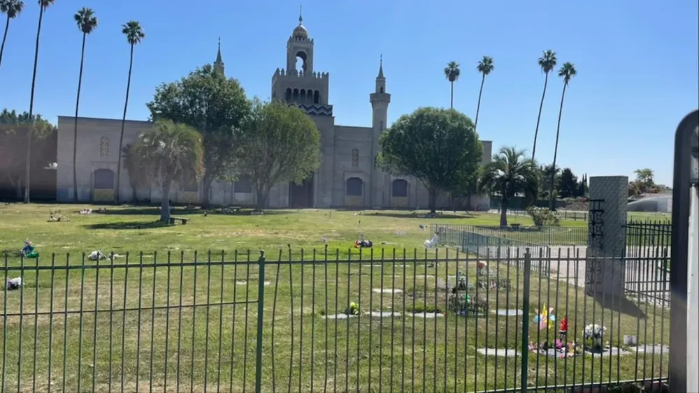 Angeles Abbey Memorial Park