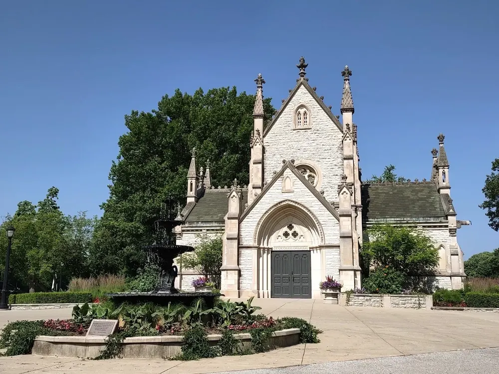 Crown Hill Cemetery