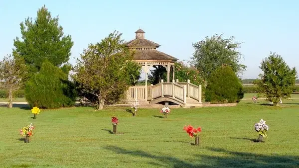 Johnson's Lawnhaven Memorial Gardens - 2