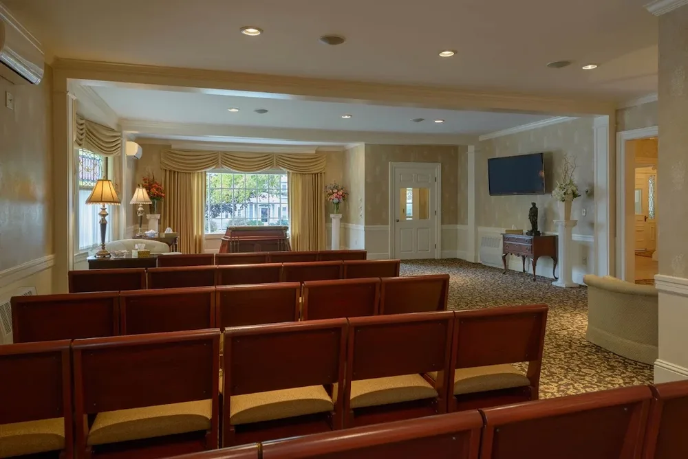 Phaneuf Funeral Homes & Crematorium - 2