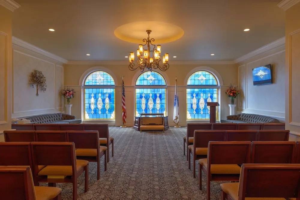 Phaneuf Funeral Homes & Crematorium